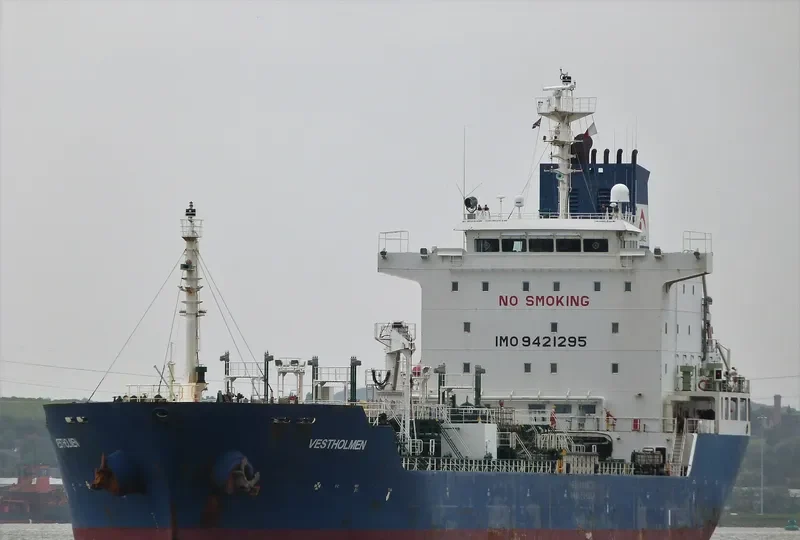 VESTHOLMEN Tanker IMO 9421295 photo 6