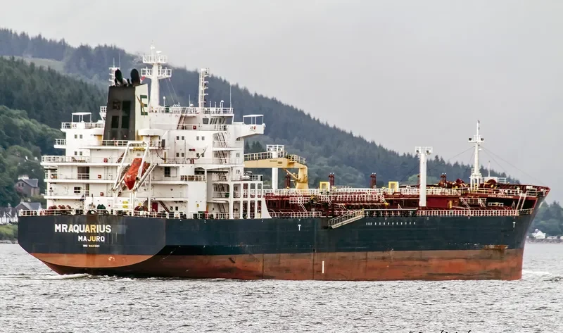 MR AQUARIUS Tanker IMO 9421324 photo 10