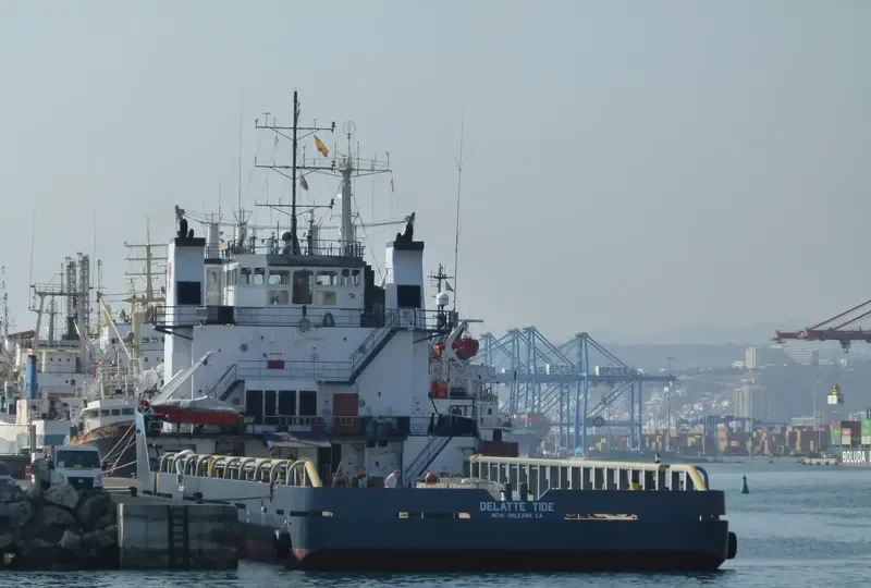 CAPE DAVIS Offshore Vessel IMO 9421386