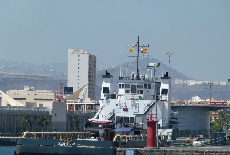 CAPE DAVIS Offshore Vessel IMO 9421386 photo 3