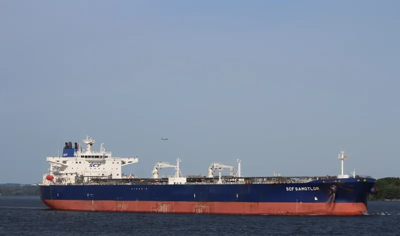 SCF SAMOTLOR Tanker IMO 9421972 photo 8