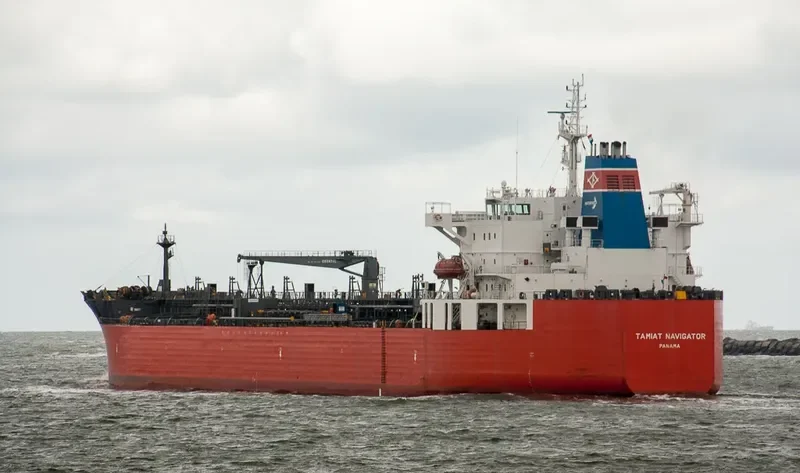 TAMIAT NAVIGATOR Tanker IMO 9422237 photo 8