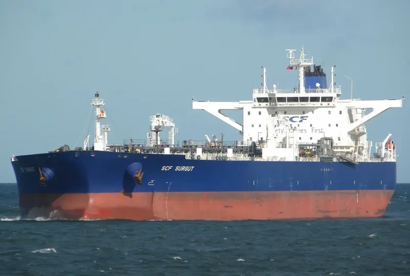 SCF SURGUT Tanker IMO 9422445 photo 2