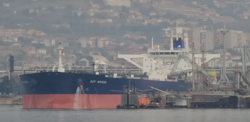 SCF BAIKAL Tanker IMO 9422457 photo 8