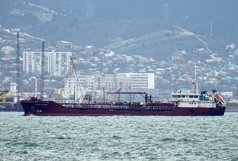 GAZPROMNEFT NORDEAST Tanker IMO 9422653 photo 3