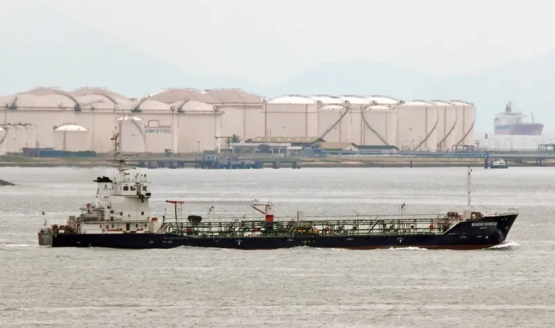 MARINE HONOUR Tanker IMO 9422811 photo 5