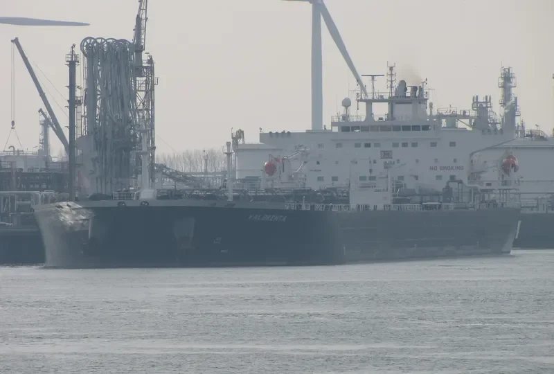 GARIBALDI SPIRIT Tanker IMO 9422835 photo 9