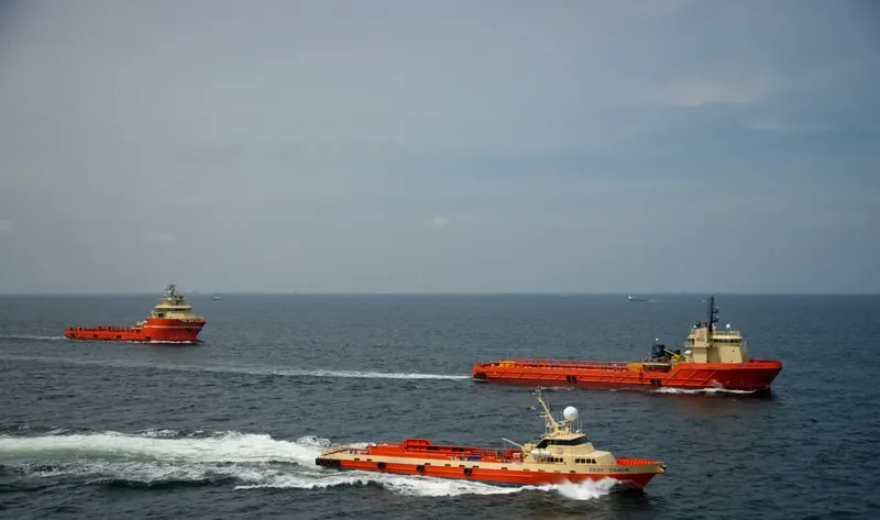 FAST TRACK Offshore Vessel IMO 9423011 photo 10