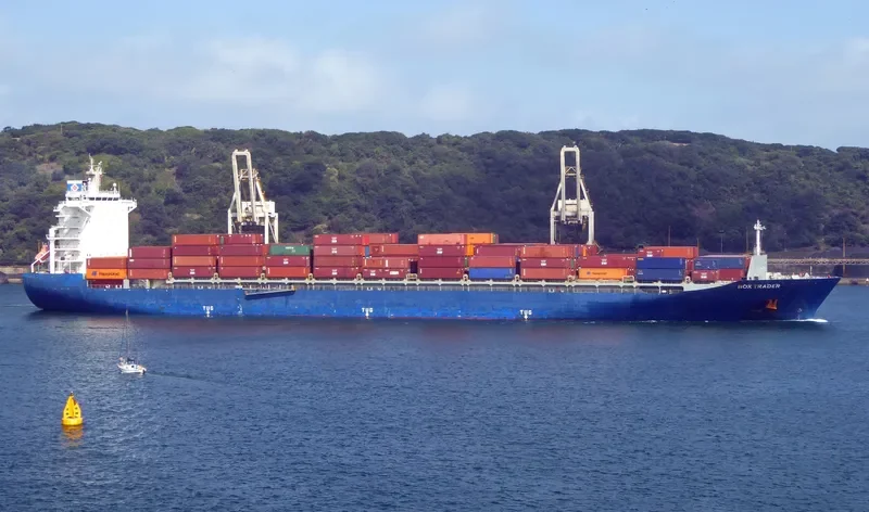 GH CHINOOK Container Ship IMO 9423035 photo 3
