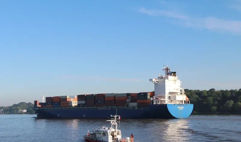 GH CHINOOK Container Ship IMO 9423035 photo 7