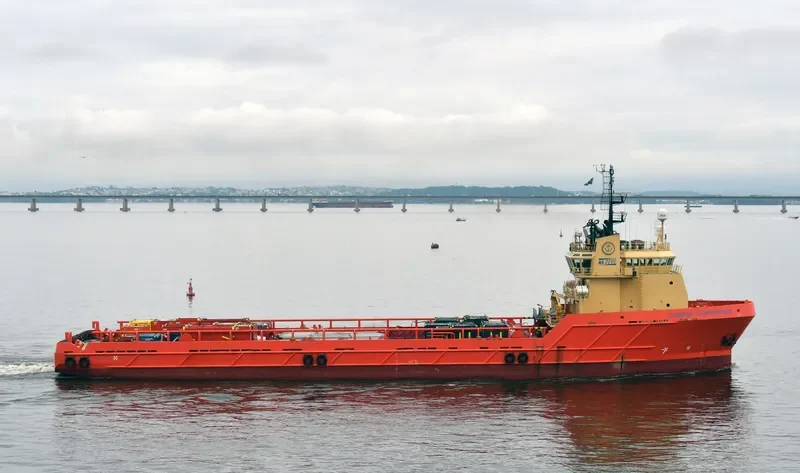 CAMPOS COMMANDER Offshore Vessel IMO 9423217 photo 3