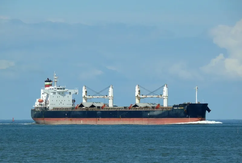 PORT MACAU Bulk Carrier IMO 9423475 photo 4