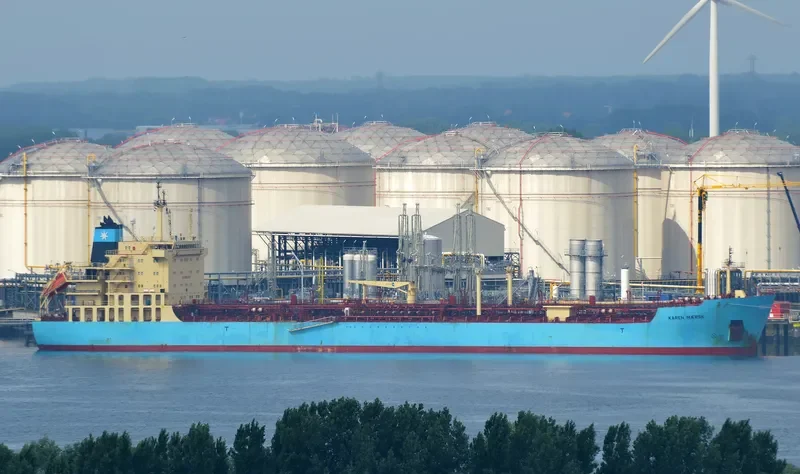 KAREN MAERSK Tanker IMO 9423712 photo 6