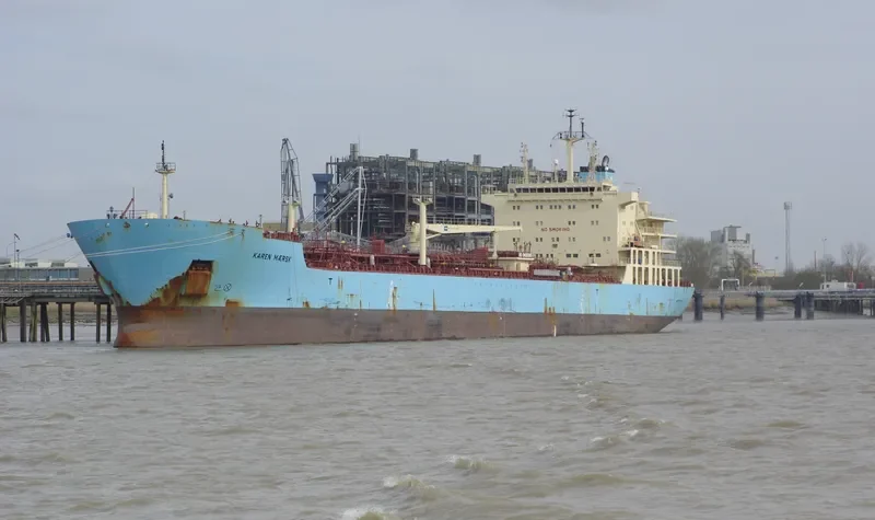 KAREN MAERSK Tanker IMO 9423712 photo 7