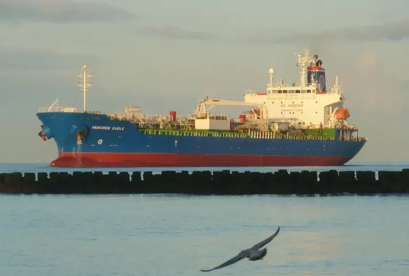 CELSIUS EAGLE Tanker IMO 9423750 photo 7