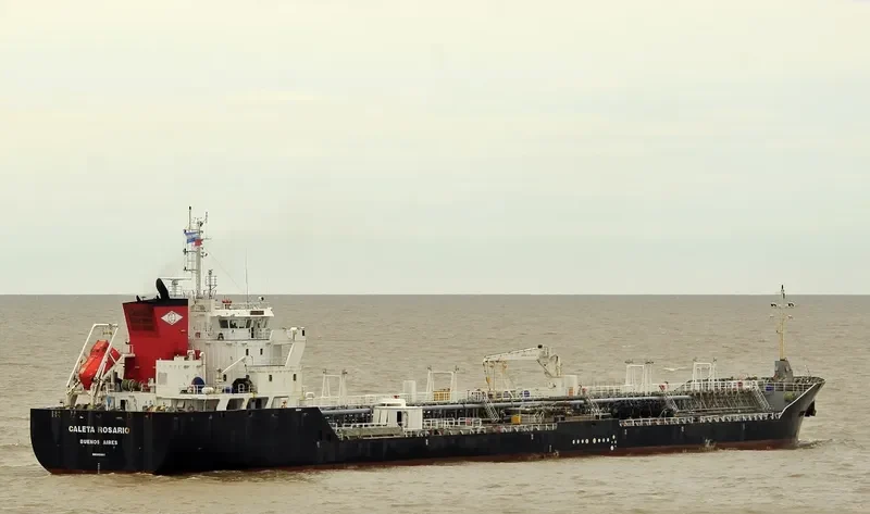CALETA ROSARIO Tanker IMO 9424041 photo 2