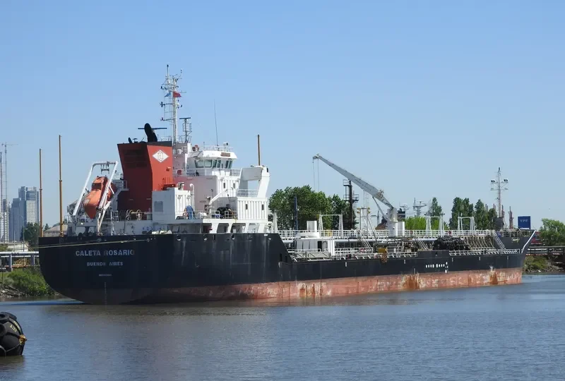 CALETA ROSARIO Tanker IMO 9424041 photo 4