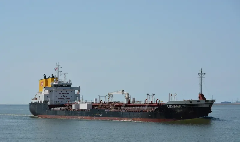 LEVANA Tanker IMO 9424053 photo 5
