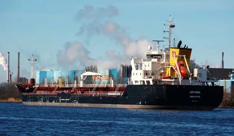 LEVANA Tanker IMO 9424053 photo 9