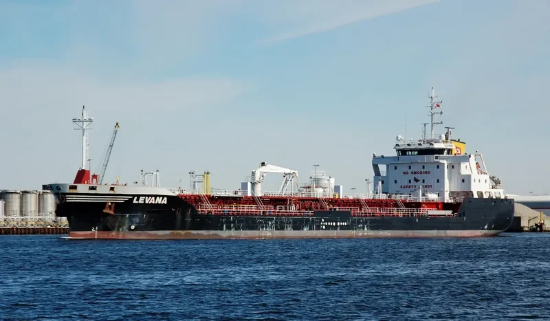 LEVANA Tanker IMO 9424053 photo 10