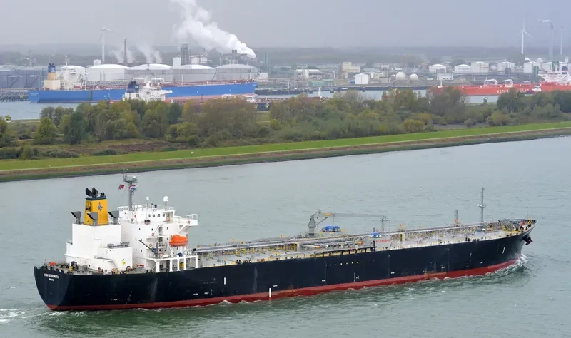 DI MATTEO Tanker IMO 9424651 photo 8