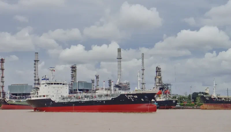 V.L.19 Tanker IMO 9424704 photo 2