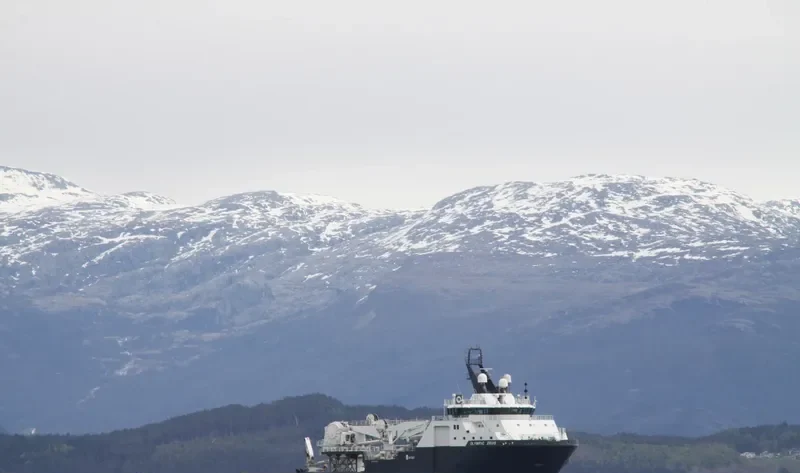 OLYMPIC ZEUS Offshore Vessel IMO 9424728 photo 6