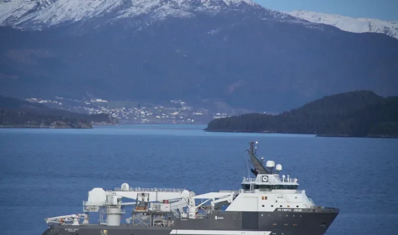 OLYMPIC ZEUS Offshore Vessel IMO 9424728 photo 9