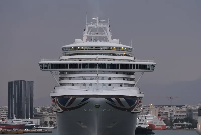 AZURA Passenger Ship IMO 9424883 photo 7