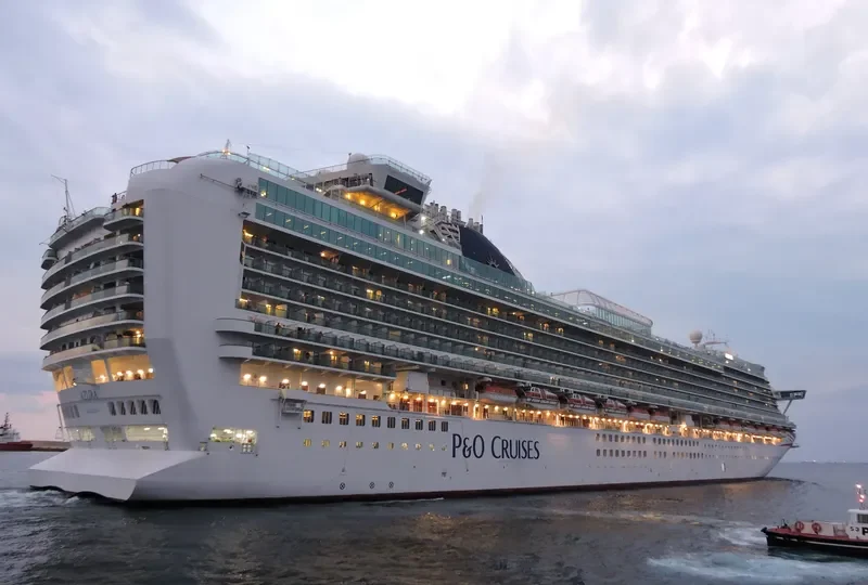 AZURA Passenger Ship IMO 9424883 photo 9