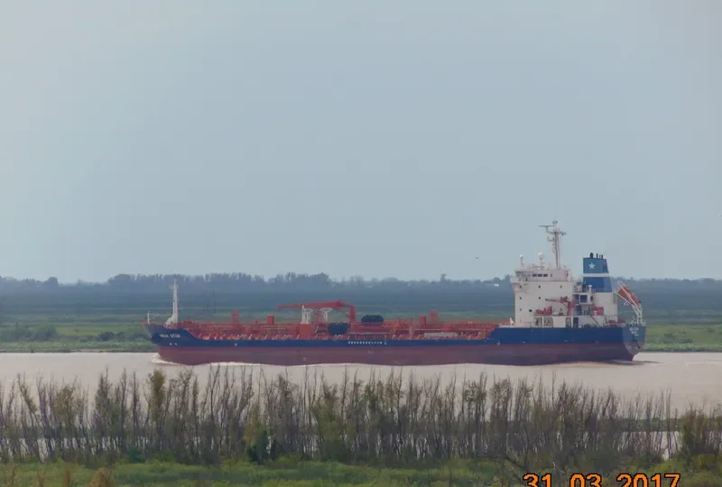 NEVA STAR Tanker IMO 9425215 photo 7