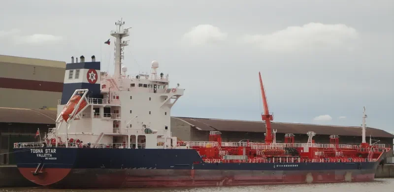 TOSNA STAR Tanker IMO 9425239 photo 5