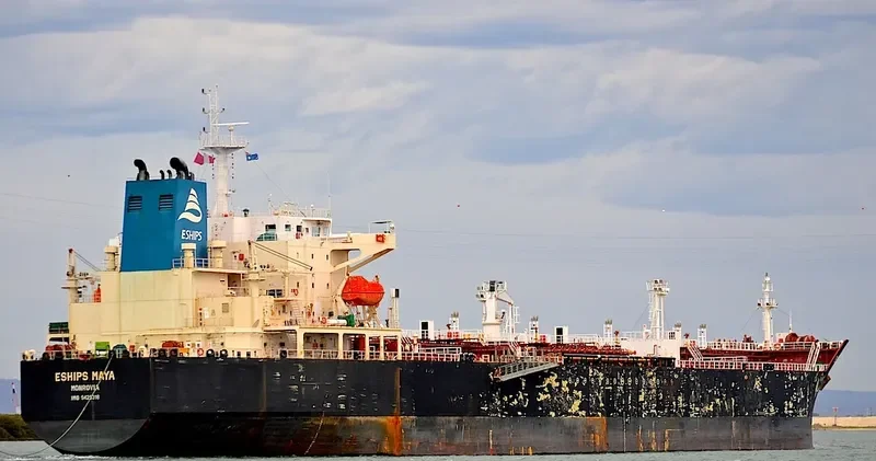 UACC RAS TANURA Tanker IMO 9425318 photo 7
