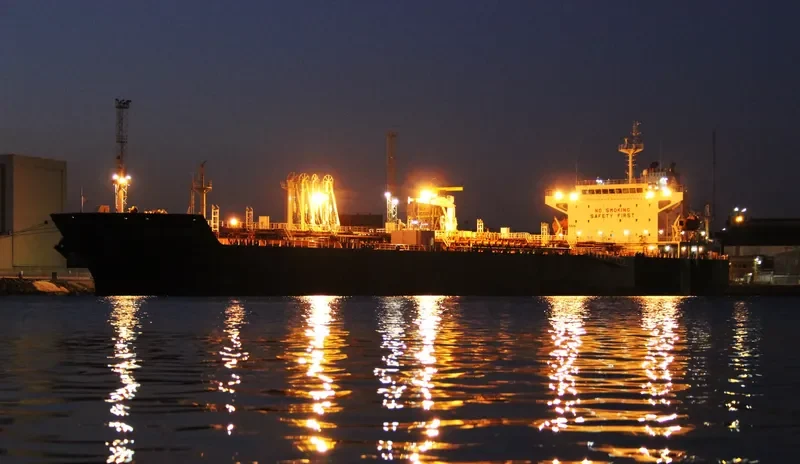 UACC RAS TANURA Tanker IMO 9425318 photo 10