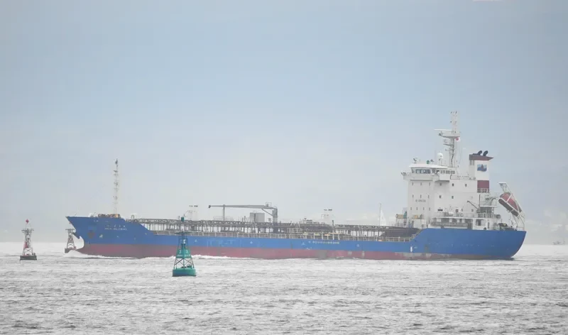 NEW GLOBAL Tanker IMO 9425617 photo 9
