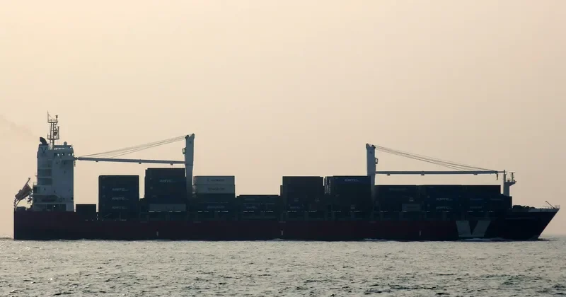 SONGA LIONESS Container Ship IMO 9426324 photo 4