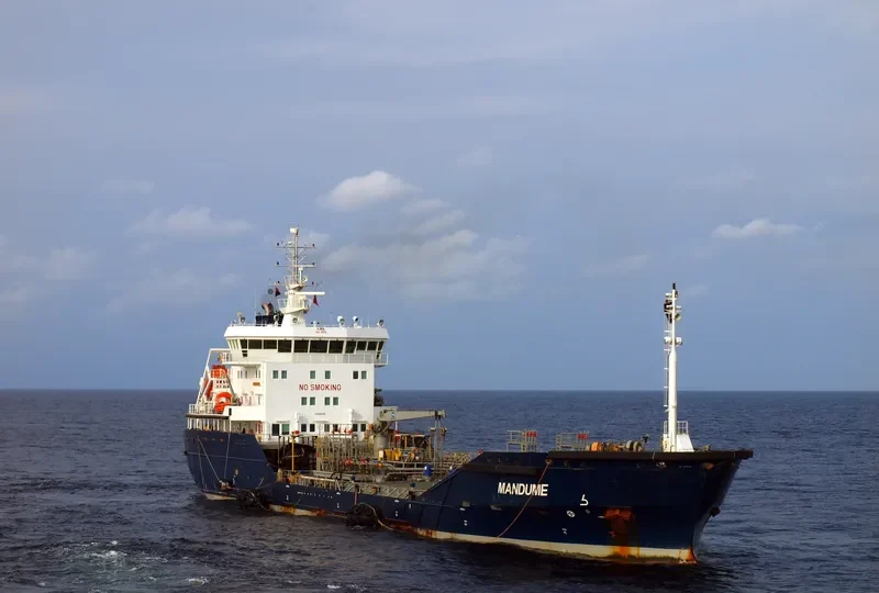 MANDUME Tanker IMO 9426506 photo 8