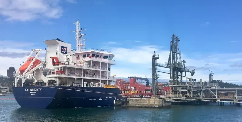 ICS INTEGRITY Tanker IMO 9427457 photo 2
