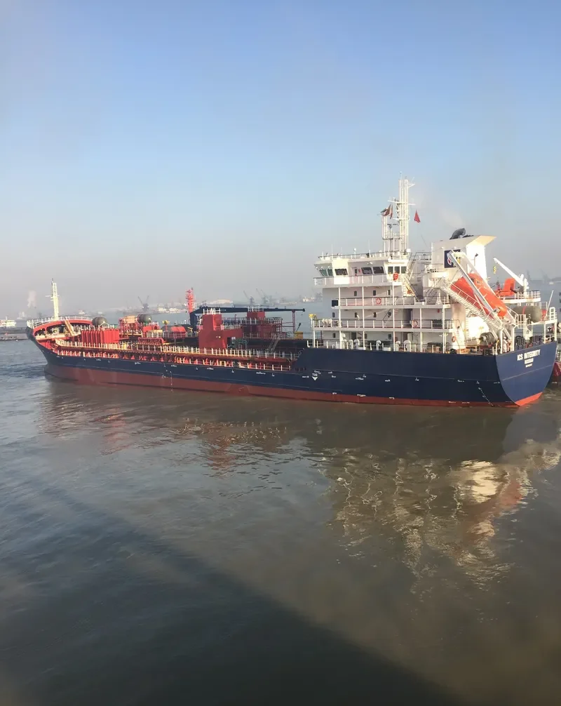 ICS INTEGRITY Tanker IMO 9427457 photo 9