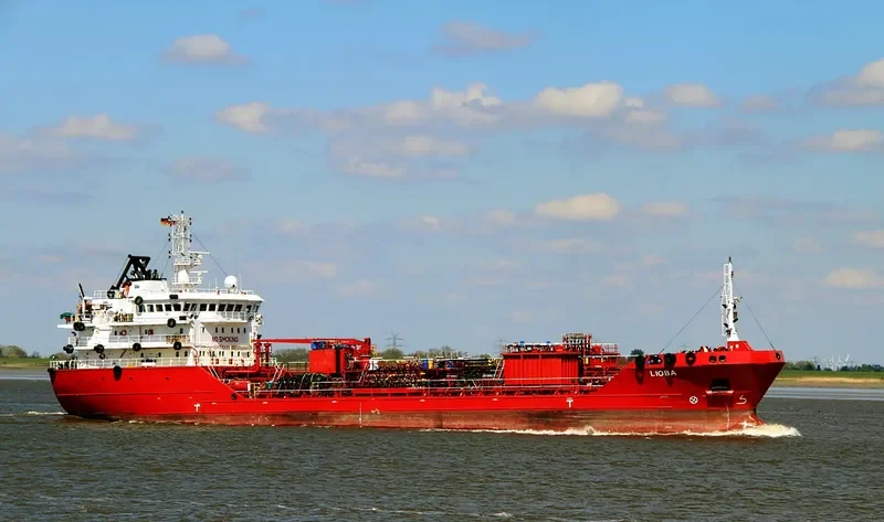 OCEAN SUN Tanker IMO 9427500 photo 7