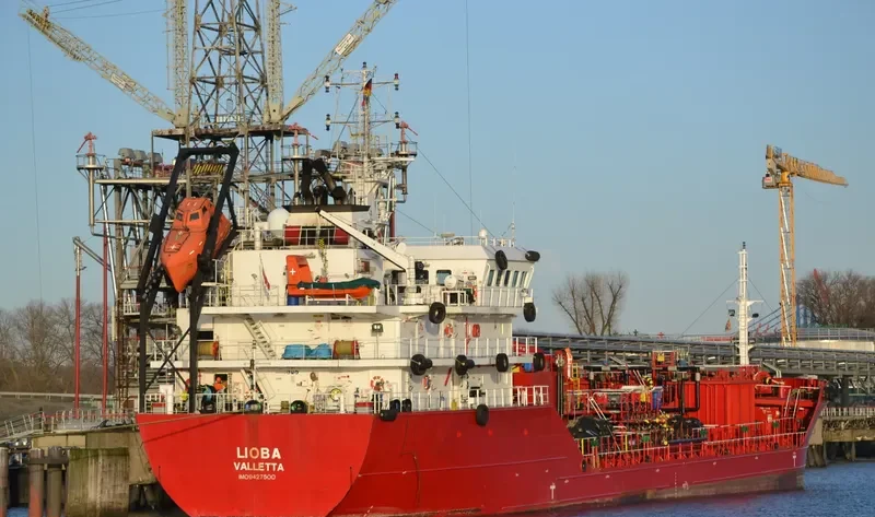 OCEAN SUN Tanker IMO 9427500 photo 9