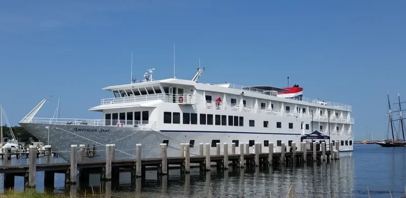 AMERICAN STAR Passenger Ship IMO 9427615 photo 3