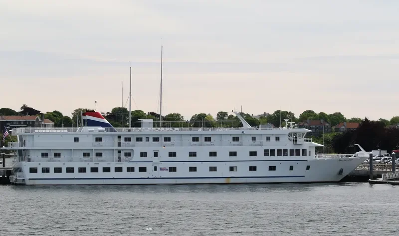 AMERICAN STAR Passenger Ship IMO 9427615 photo 4