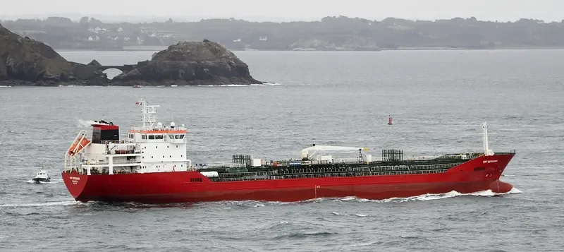 FMT BERGAMA Tanker IMO 9427988 photo 10