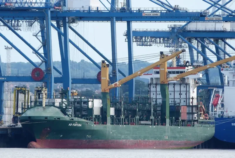 HOBART Container Ship IMO 9428322 photo 8