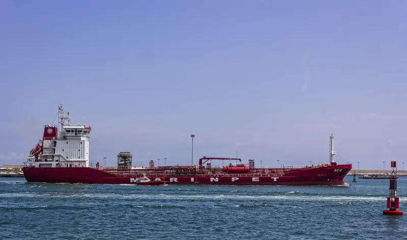 AC D Tanker IMO 9428437 photo 8