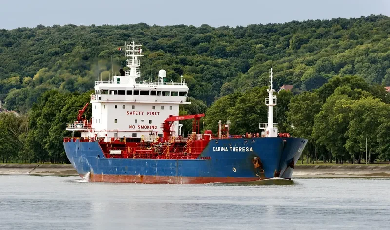 KARINA THERESA Tanker IMO 9428451 photo 8