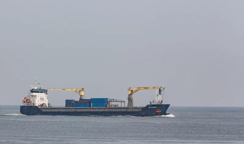 BEAUTRADER General Cargo IMO 9428657 photo 9