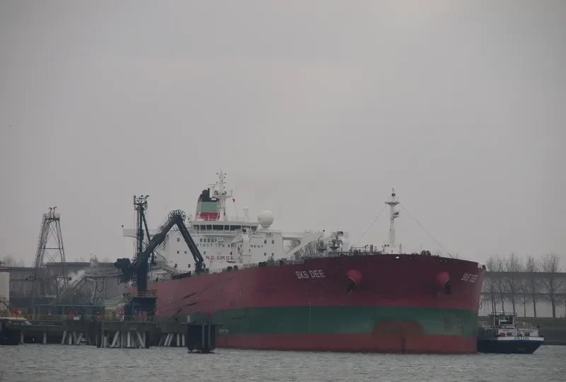 SKS DEE Tanker IMO 9428994 photo 7