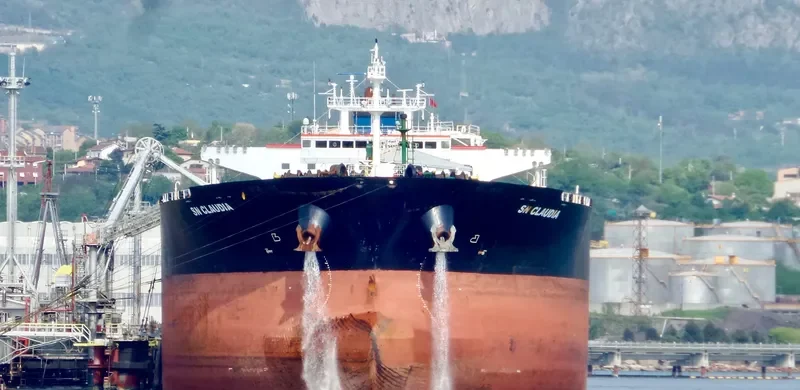ALBANEL Tanker IMO 9429182 photo 7